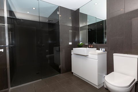 Brand New Executive Apartment - Kingaroy Accommodation 16