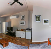 Pound Creek Gallery - Kingaroy Accommodation