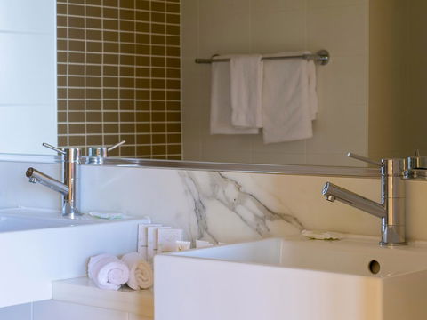 Sage Hotel Wollongong - Kingaroy Accommodation 1
