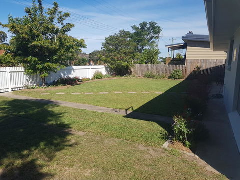 Golden Hill Cottage - Kingaroy Accommodation 12