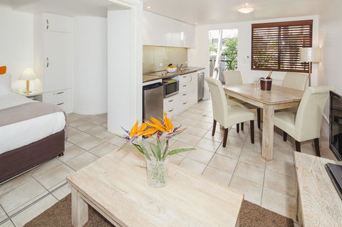 Julians Apartments - Kingaroy Accommodation 18