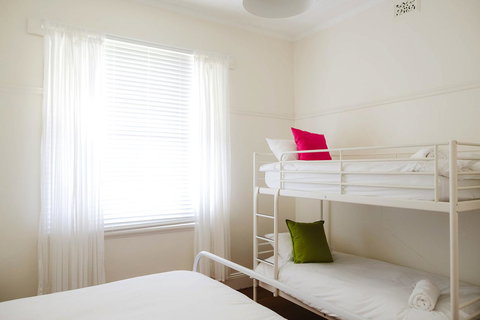 Morpeth Cottage - Kingaroy Accommodation 13