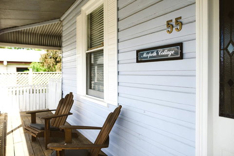 Morpeth Cottage - Kingaroy Accommodation 4