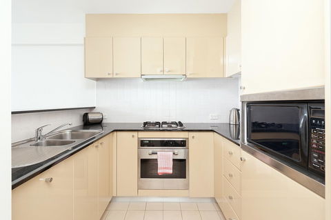 Waterfront Apartment On Sydney Harbour - Kingaroy Accommodation 8