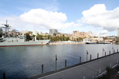 Waterfront Apartment On Sydney Harbour - Kingaroy Accommodation 12