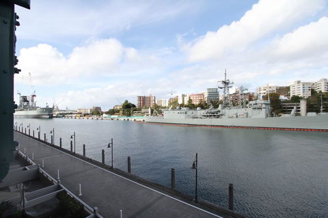 Waterfront Apartment On Sydney Harbour - Kingaroy Accommodation 13