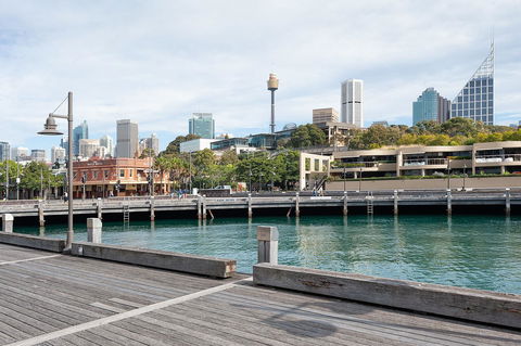 Waterfront Apartment On Sydney Harbour - Kingaroy Accommodation 5