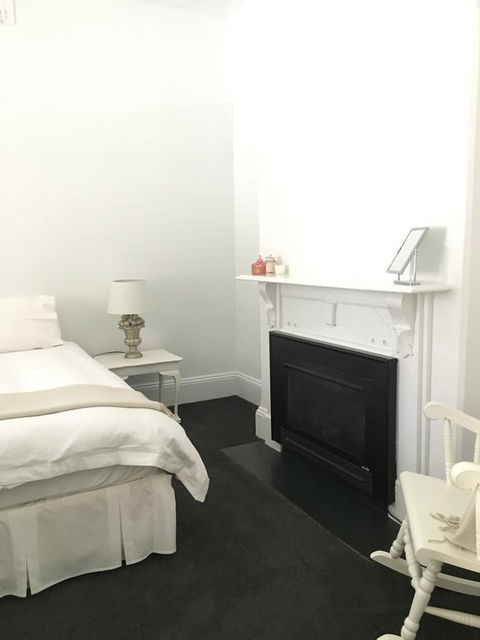 99 Hill Street Apartments - Kingaroy Accommodation 3