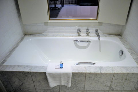 Radisson Blu Plaza Hotel Sydney - Kingaroy Accommodation 37