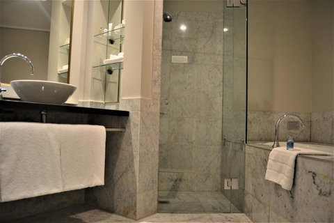 Radisson Blu Plaza Hotel Sydney - Kingaroy Accommodation 40