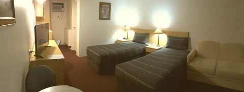 Cooma Motor Lodge Motel - Kingaroy Accommodation 1