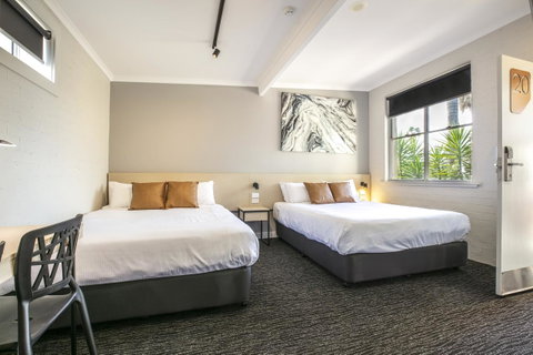 Nightcap At Colyton Hotel - Kingaroy Accommodation 24