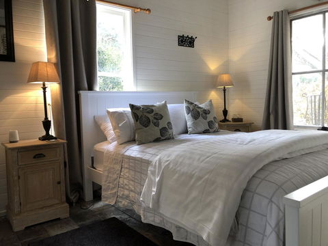 Arcadia - The Barn Cottage & Rosehill Cottage - Kingaroy Accommodation 3