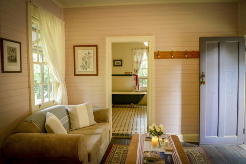 Arcadia - The Barn Cottage & Rosehill Cottage - Kingaroy Accommodation 20