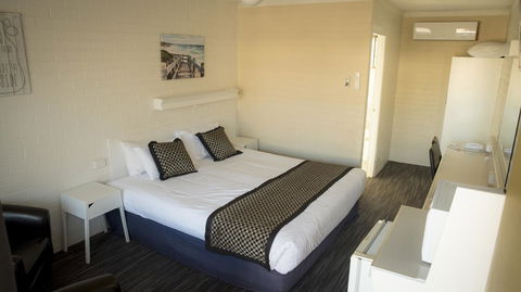 Coastal Bay Motel - Kingaroy Accommodation 42