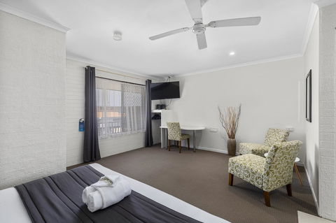 Coastal Bay Motel - Kingaroy Accommodation 12