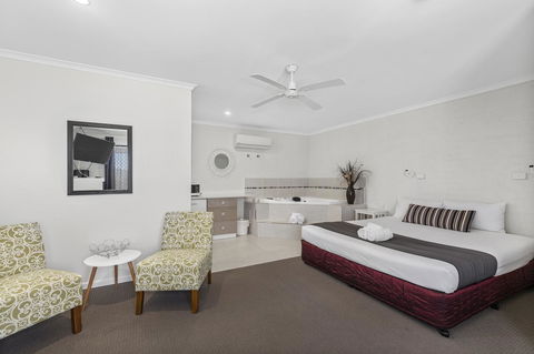 Coastal Bay Motel - Kingaroy Accommodation 13