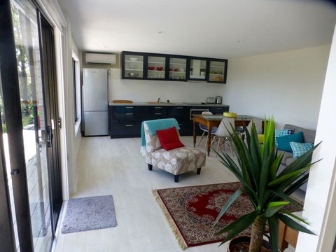 The Retreat At Palm Beach - Kingaroy Accommodation 6