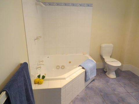 BlueWater Apartments - Kingaroy Accommodation 23