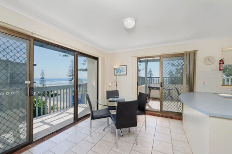 Beach House Holiday Apartments - Kingaroy Accommodation 21