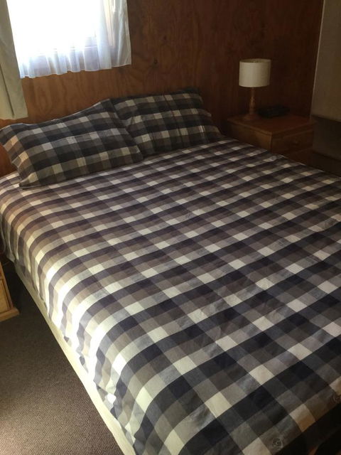 Jenolan Cabins - Kingaroy Accommodation 11