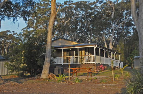 Bush & Bay Cottage - Kingaroy Accommodation 1