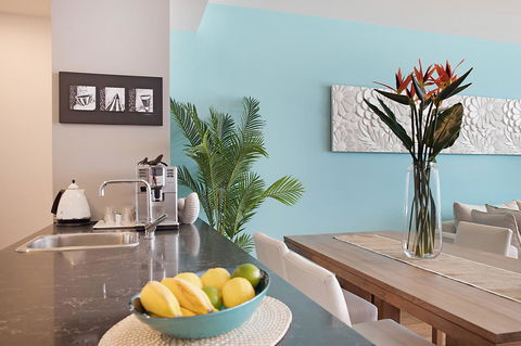 Arena Luxury Beachfront Apartment - Kingaroy Accommodation 16