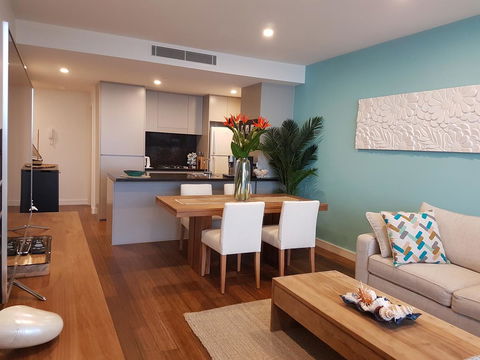 Arena Luxury Beachfront Apartment - Kingaroy Accommodation 39