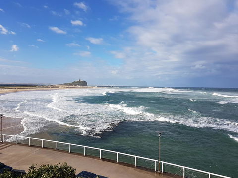 Arena Luxury Beachfront Apartment - Kingaroy Accommodation 40