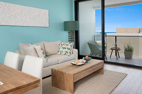 Arena Luxury Beachfront Apartment - Kingaroy Accommodation 44