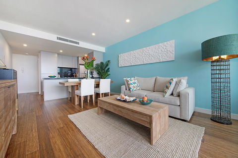 Arena Luxury Beachfront Apartment - Kingaroy Accommodation 41
