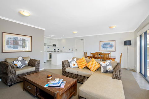 South Pacific Apartments - Kingaroy Accommodation 8