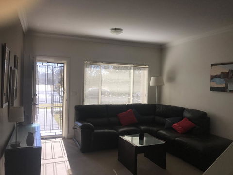 Travers Street Apartment - Kingaroy Accommodation 5