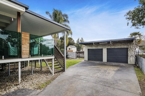 The Spa Cottage With HotTub, Netflix & Stan - Kingaroy Accommodation 18