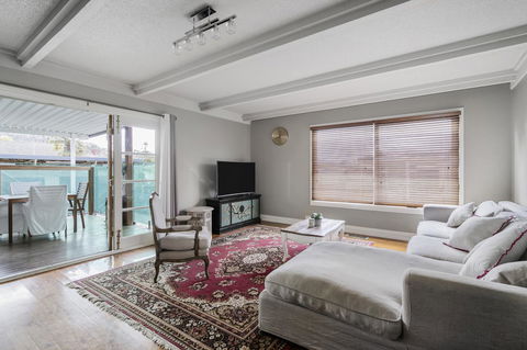 The Spa Cottage With HotTub, Netflix & Stan - Kingaroy Accommodation 25