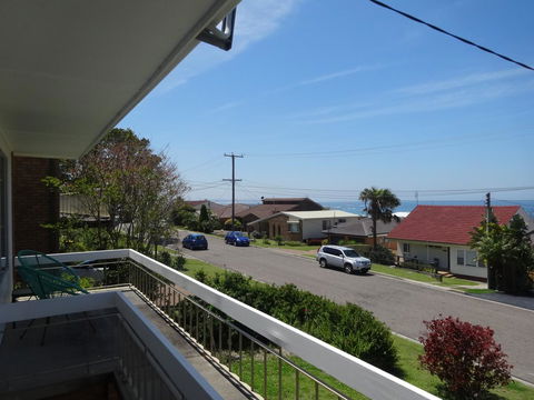 Coastal Horizons Beach House - Kingaroy Accommodation 14