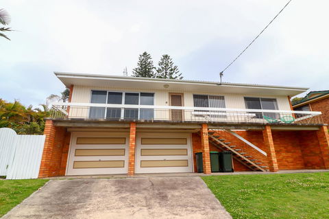 Coastal Horizons Beach House - Kingaroy Accommodation 12