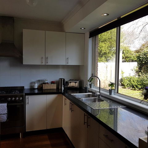 Belle In Bowral - Kingaroy Accommodation 6