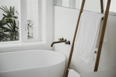 Salt At Shoal Bay - Kingaroy Accommodation 21