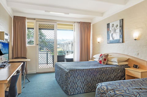 Black Dolphin Resort Motel & Apartments - Kingaroy Accommodation 13