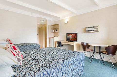 Black Dolphin Resort Motel & Apartments - Kingaroy Accommodation 10