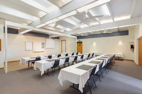 Black Dolphin Resort Motel & Apartments - Kingaroy Accommodation 37
