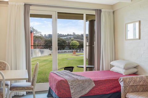 Black Dolphin Resort Motel & Apartments - Kingaroy Accommodation 15