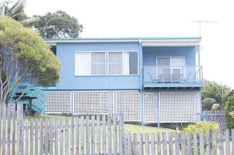 Clareview, 8 Korogora Street - Kingaroy Accommodation 4