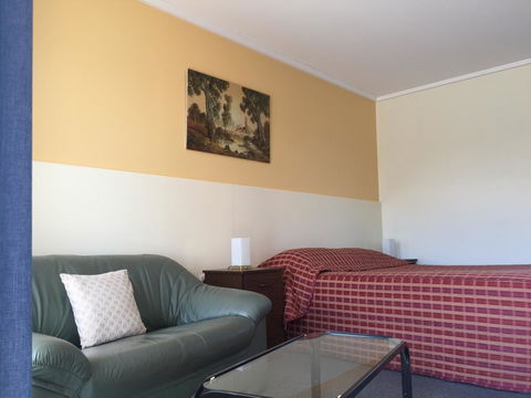 Deniliquin Motel - Kingaroy Accommodation 15