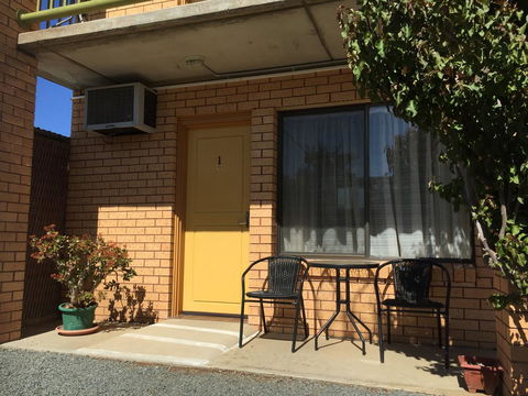 Deniliquin Motel - Kingaroy Accommodation 1