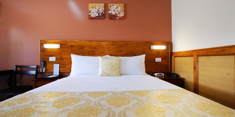 Highway Motor Inn Taree - Kingaroy Accommodation 9