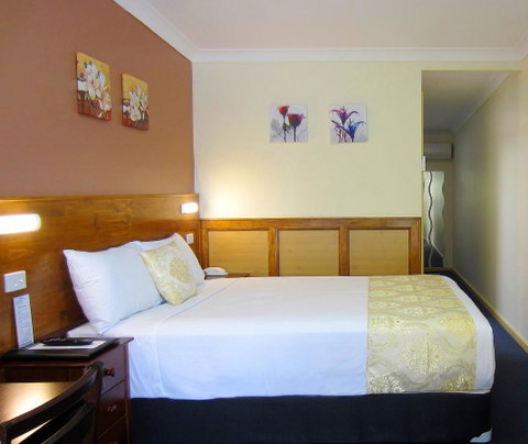 Highway Motor Inn Taree - Kingaroy Accommodation 0
