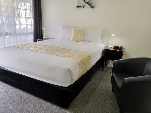 Highway Motor Inn Taree - Kingaroy Accommodation 17