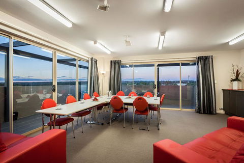 Mantra Castle Hill Sydney, An Accor Hotel - Kingaroy Accommodation 4